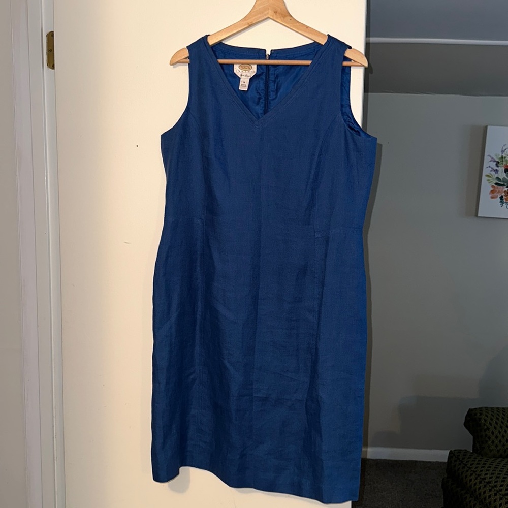 Talbots blue Irish linen sheath. Size 14p.